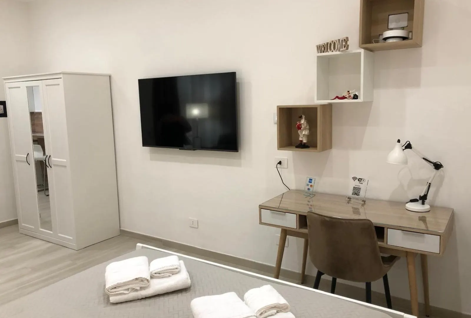 Home-Carrara Naples Apartment